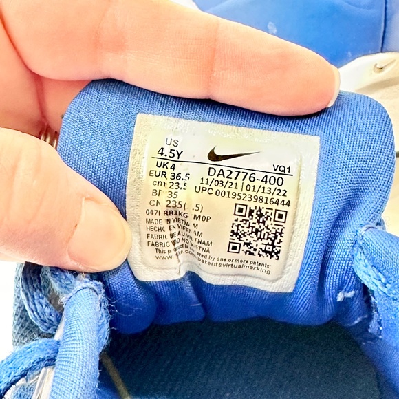 Nike Star Runner Boys Running Shoes Size 4.5 Youth Royal Blue Big Kids - Picture 8 of 8